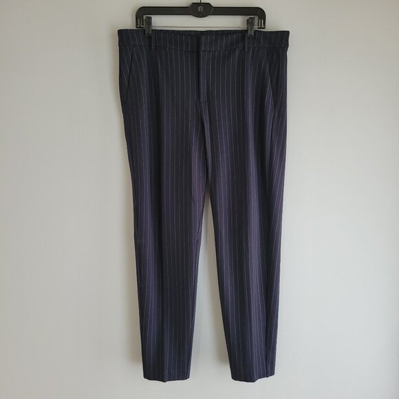 Liverpool Women’s Pinstripe Navy Blue Stretch Pants Size 14/32 - Picture 3 of 12